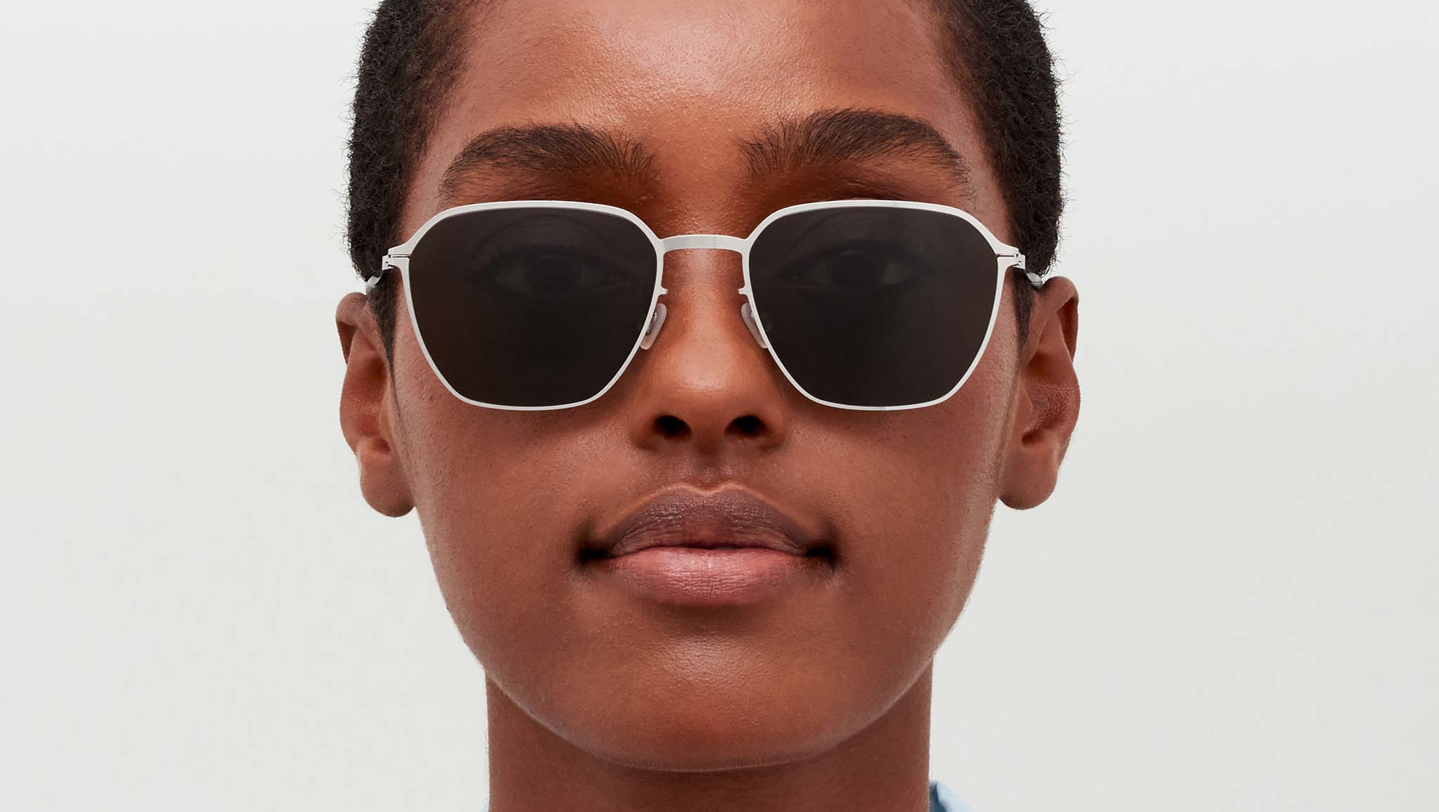 Mykita ANDERS Sunglasses 051 Shiny Silver - eye-oo.com