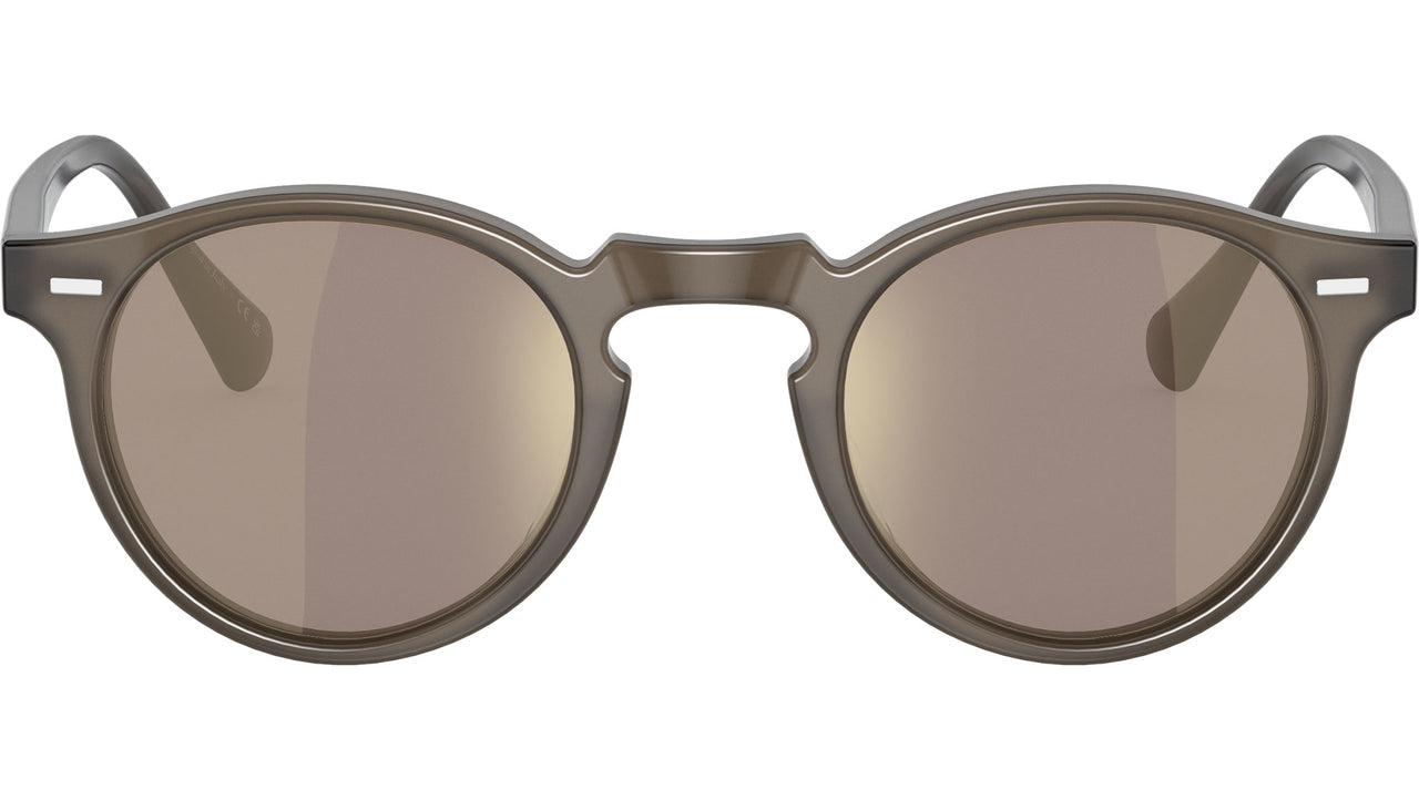 Gregory Peck Sun OV5217S brown