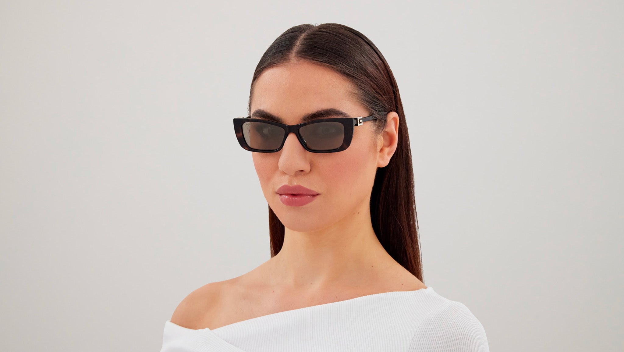 Gucci Sunglasses GG1681S 004 Dark Dark Havana - eye-oo.com display picture 2