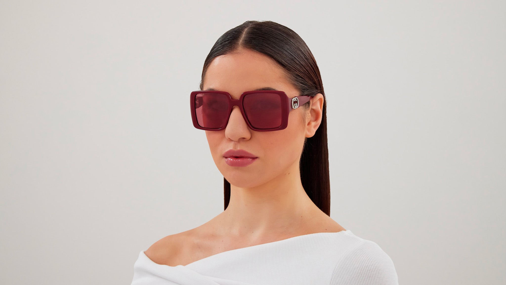 Gucci Sunglasses GG1692S 005 Shiny Solid Burgundy - eye-oo.com display picture 3