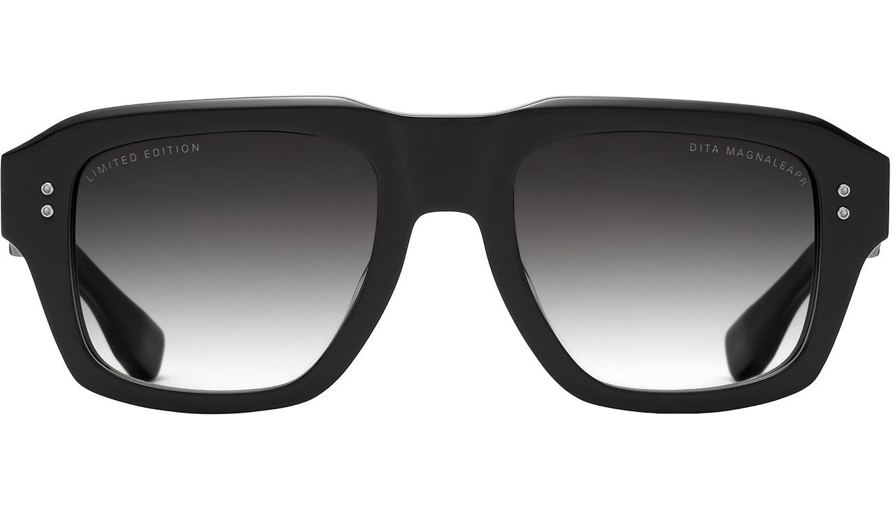 Magnaleapr Black