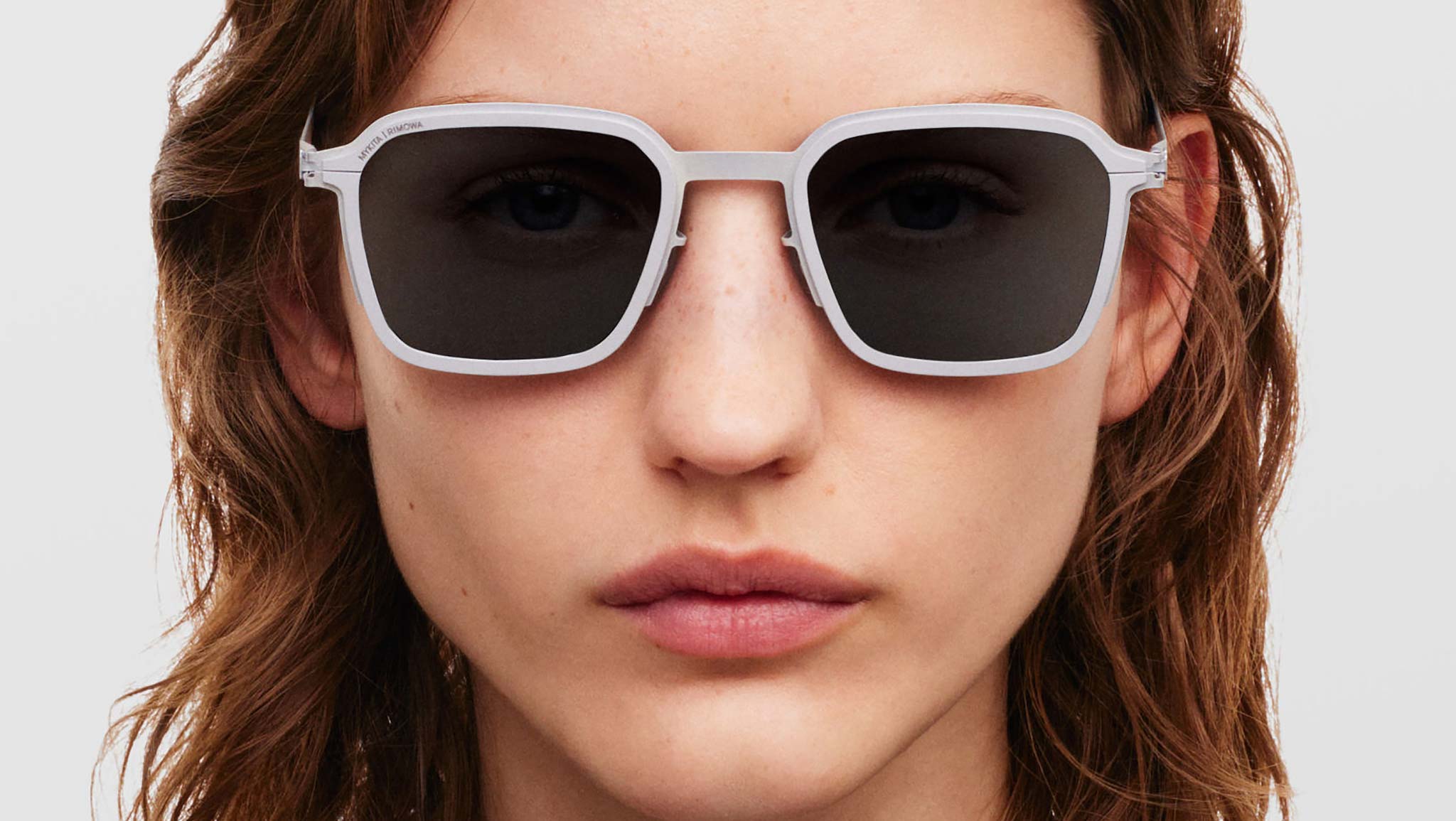 Mykita MR002 Sunglasses AL2 White Silver Silver - eye-oo.com