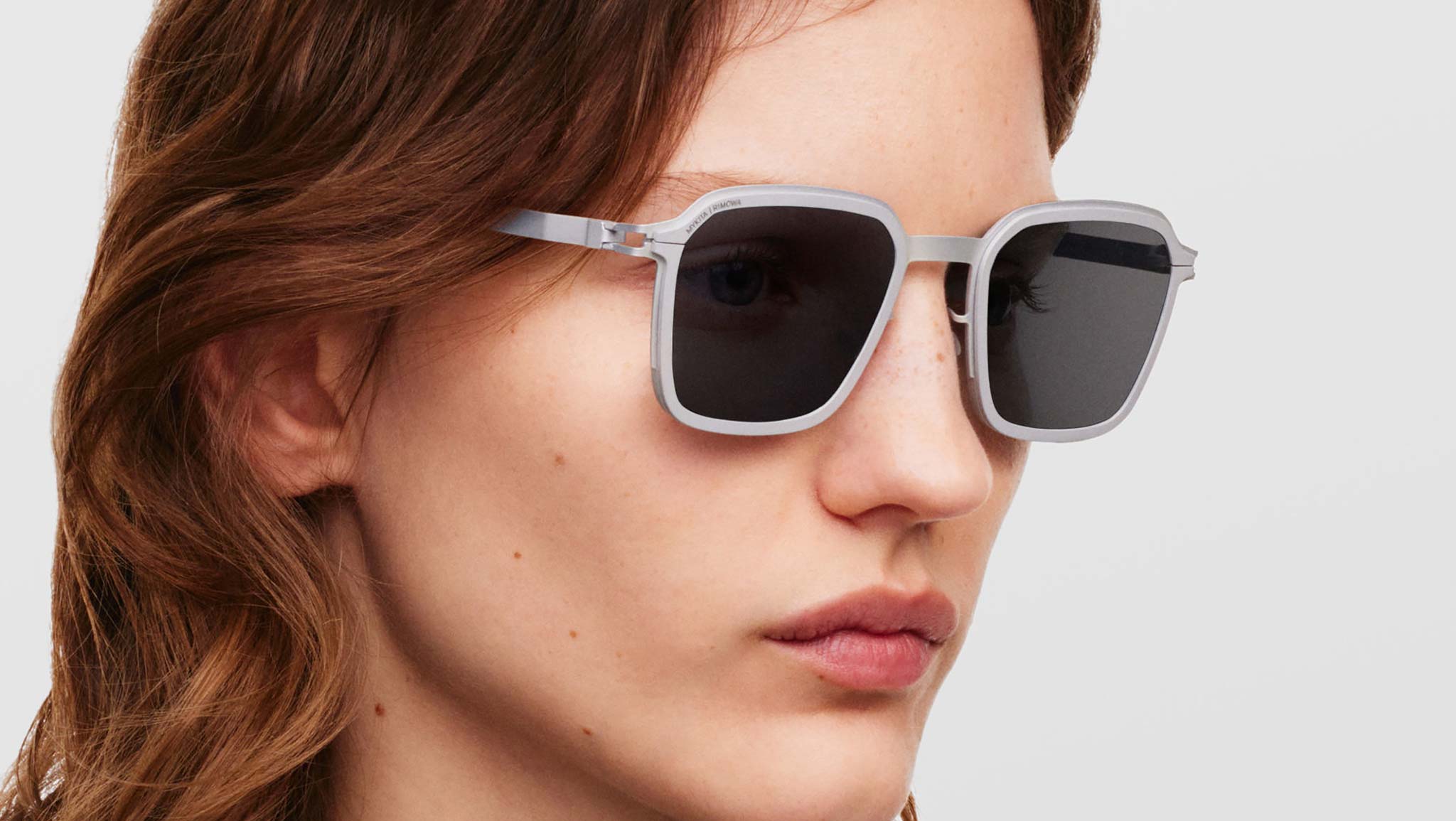 Mykita MR002 Sunglasses AL2 White Silver Silver - eye-oo.com