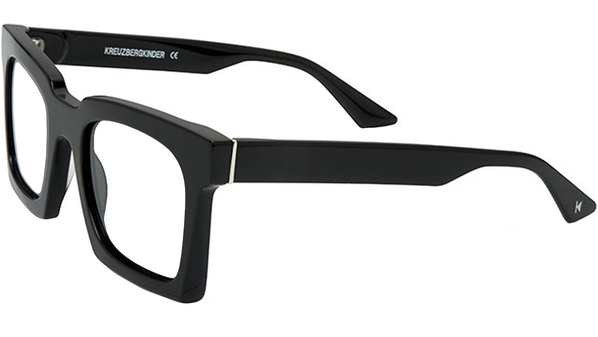 Gili Black